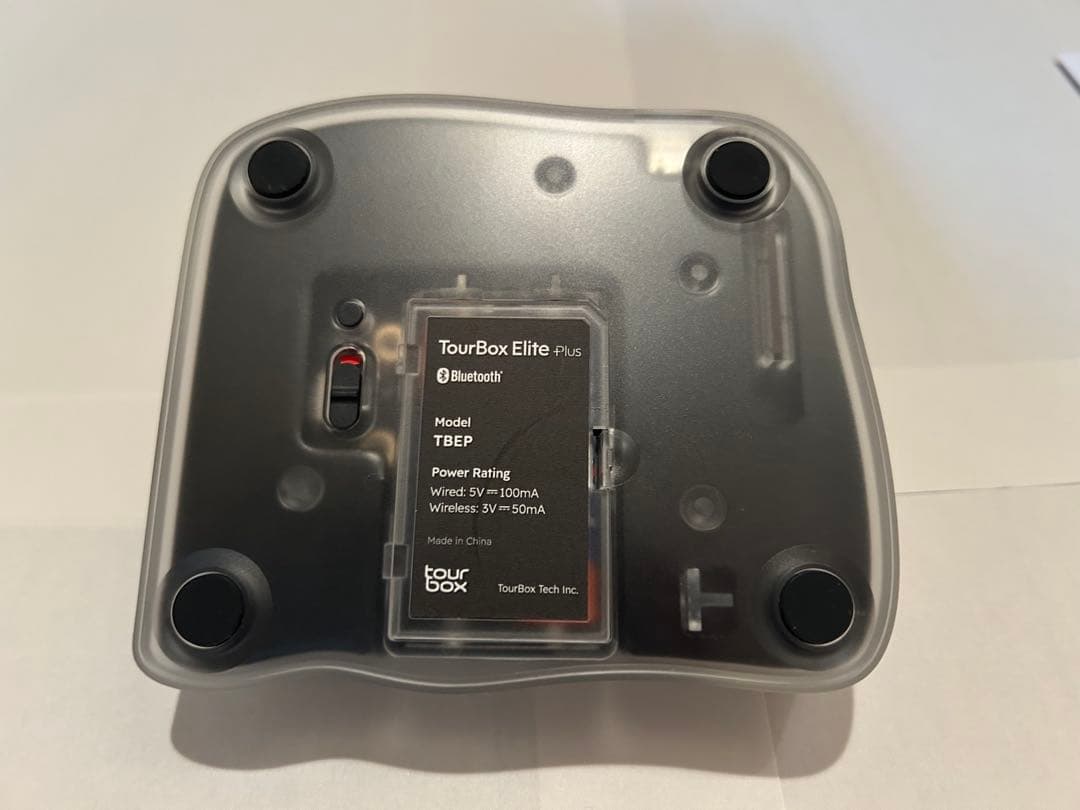 TourBox Elite Plus コントローラー