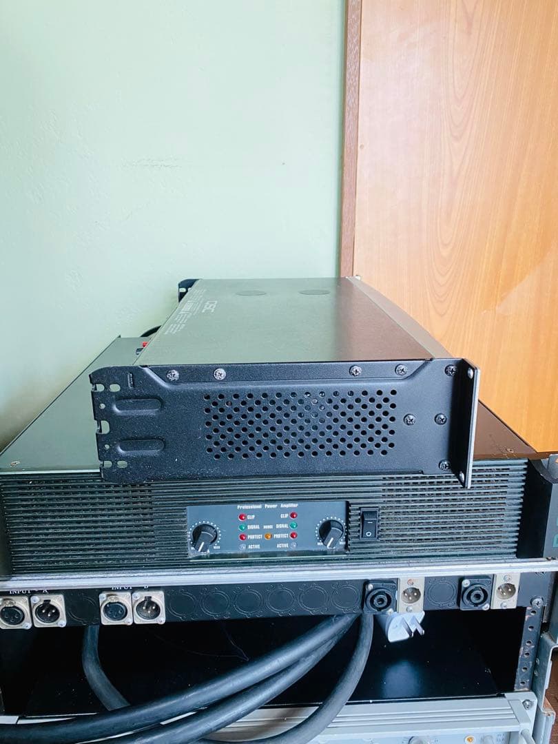 QSC GX3 パワーアンプ、良い品。