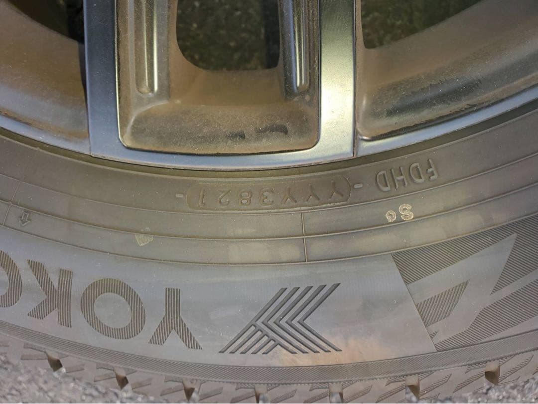  X3,X4 G01,G02スタットレスタイヤ18インチ