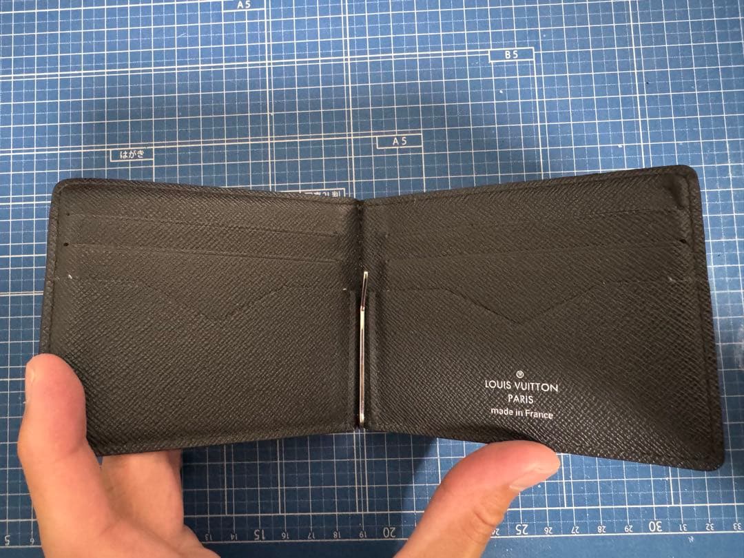 Louis Vuitton ダミエマネークリップ