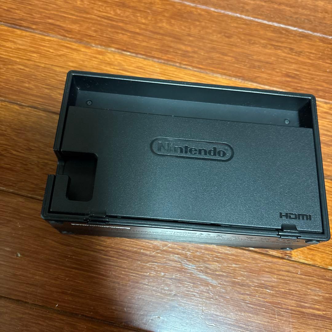 任天堂Switch スイッチ　本体　nintendo