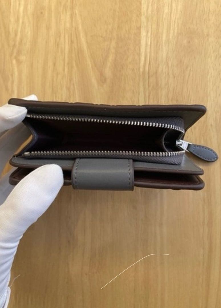 COACH コーチ 二つ折り財布 シグネチャー柄　グレー　正規品