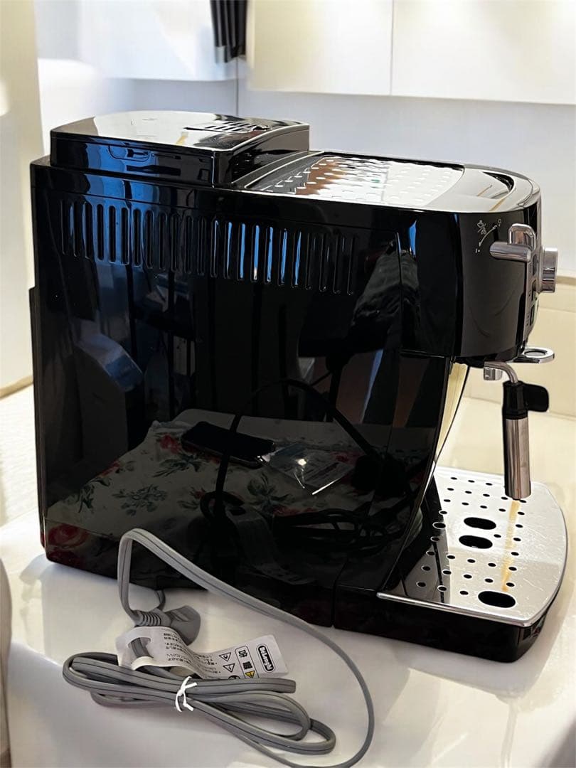 デロンギ　マグニフィカS　ECAM22112 KALDIキャニスター缶付