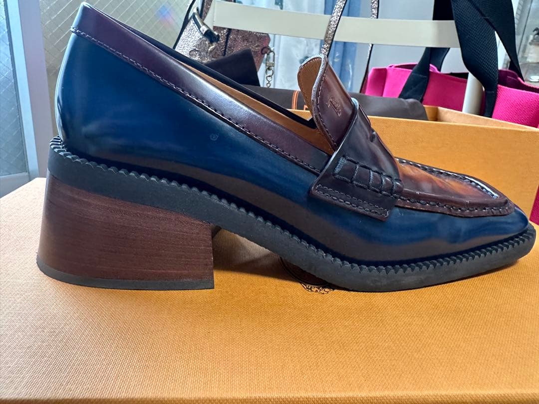 トッズ　ローファー ブラウン/ネイビー ヒール5cm