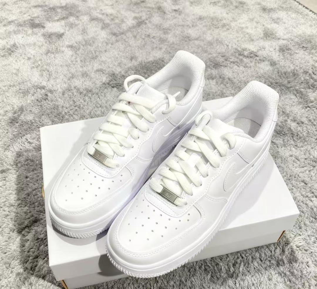 靴 nike air force 1 low white