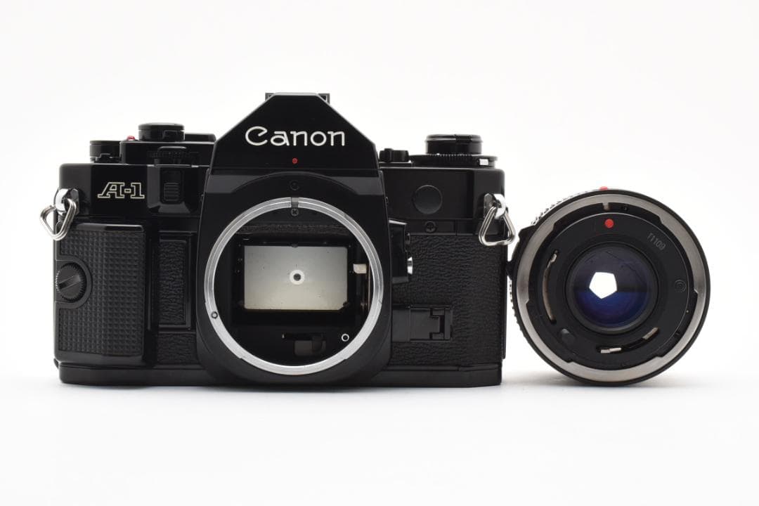 ストラップ付き美品 Canon A-1 + New FD 50mm F/1.8
