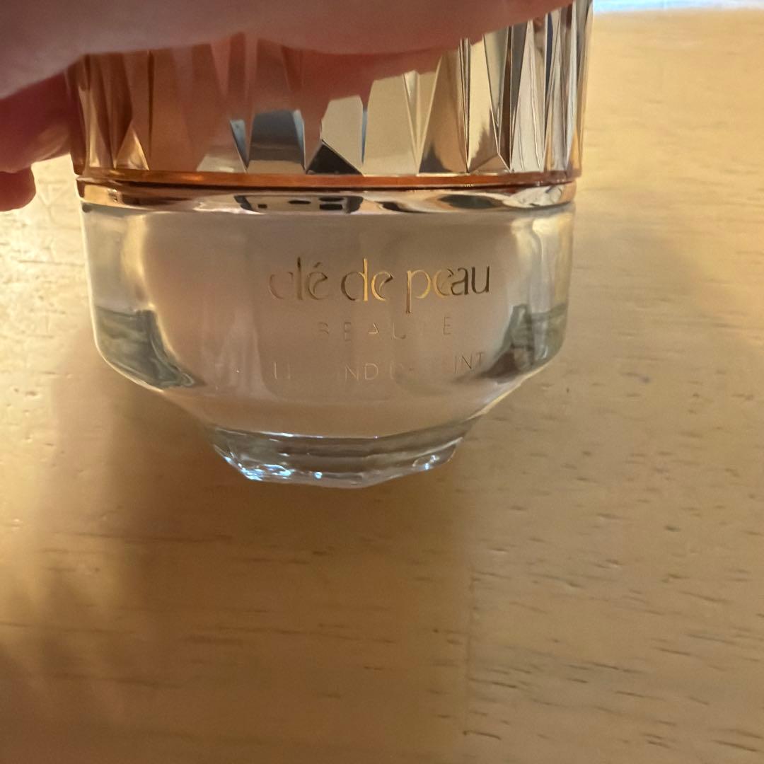 クレ・ド・ポー ボーテ クリームファンデーション オークル00