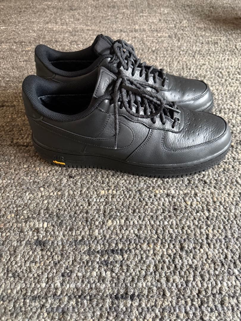靴 NIKE AIR FORCE 1 GTX VIBRAM
