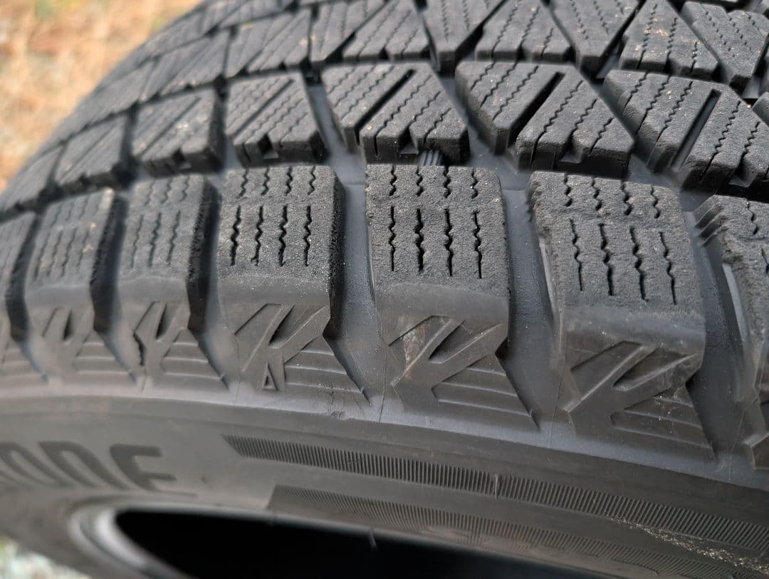 235 / 55 R19 スタッドレス　タイヤホイールセット