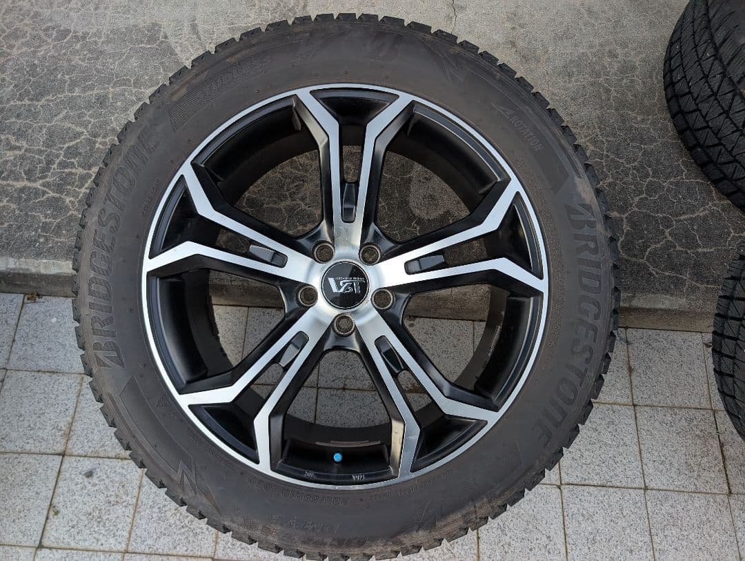 235 / 55 R19 スタッドレス　タイヤホイールセット