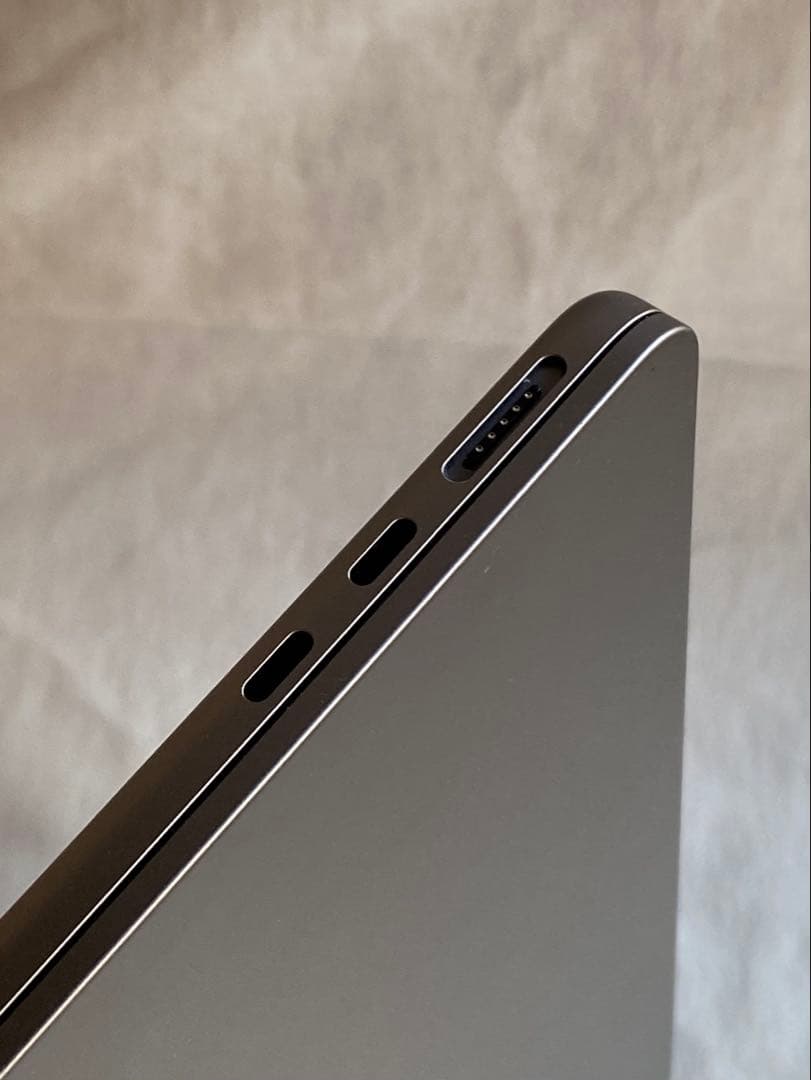 アップルケア付きM2チップ搭載MacBook Air スペースグレイ256GB