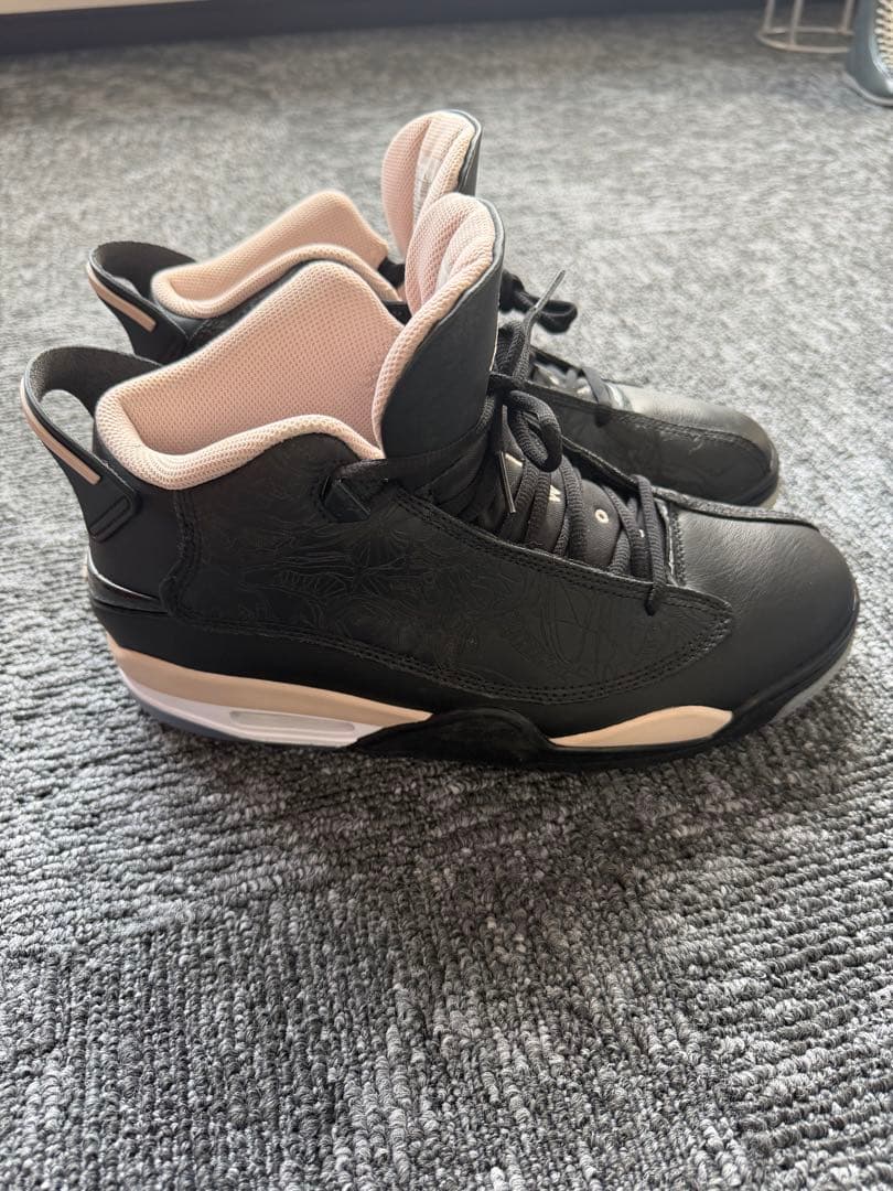 w*d様 超レア！新品未使用品、Jordan ブラック 高トップスニーカー！