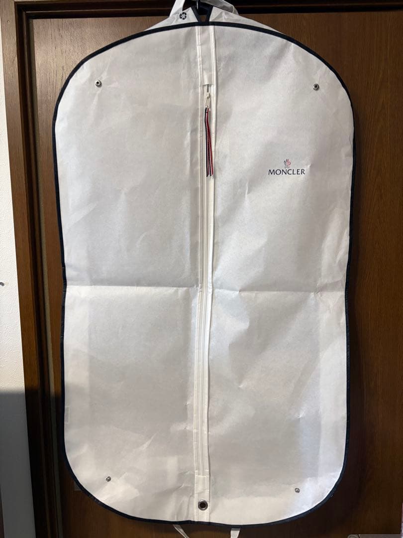 美品　MONCLER ダウンジャケット　Montcla ブラック　サイズ1