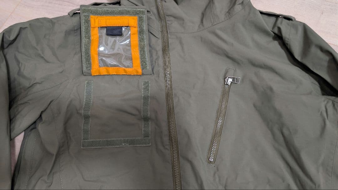 BURTON analog ジャケット S ミリタリーグリーン