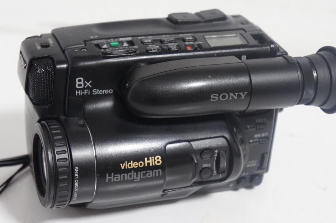【録再OK】CCD-TR705 SONY Hi8ビデオカメラ　8mm 　1031