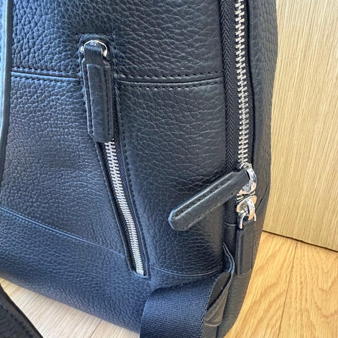 未使用 ecco レザー リュック バックパック 本革 エコー 黒 通勤 バッグ