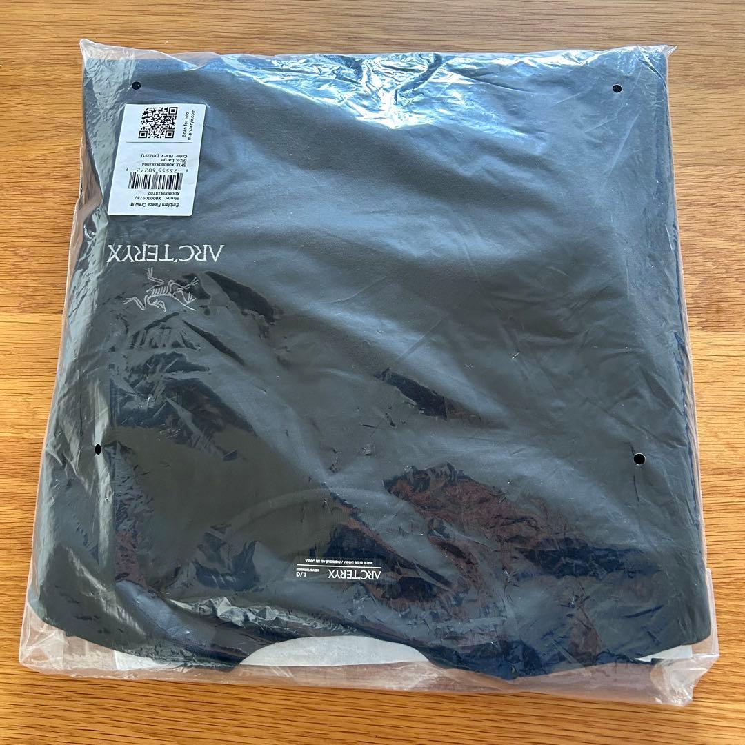 た*な様 入手困難！新品未使用！アークテリクス　エンブレムフリースクルー