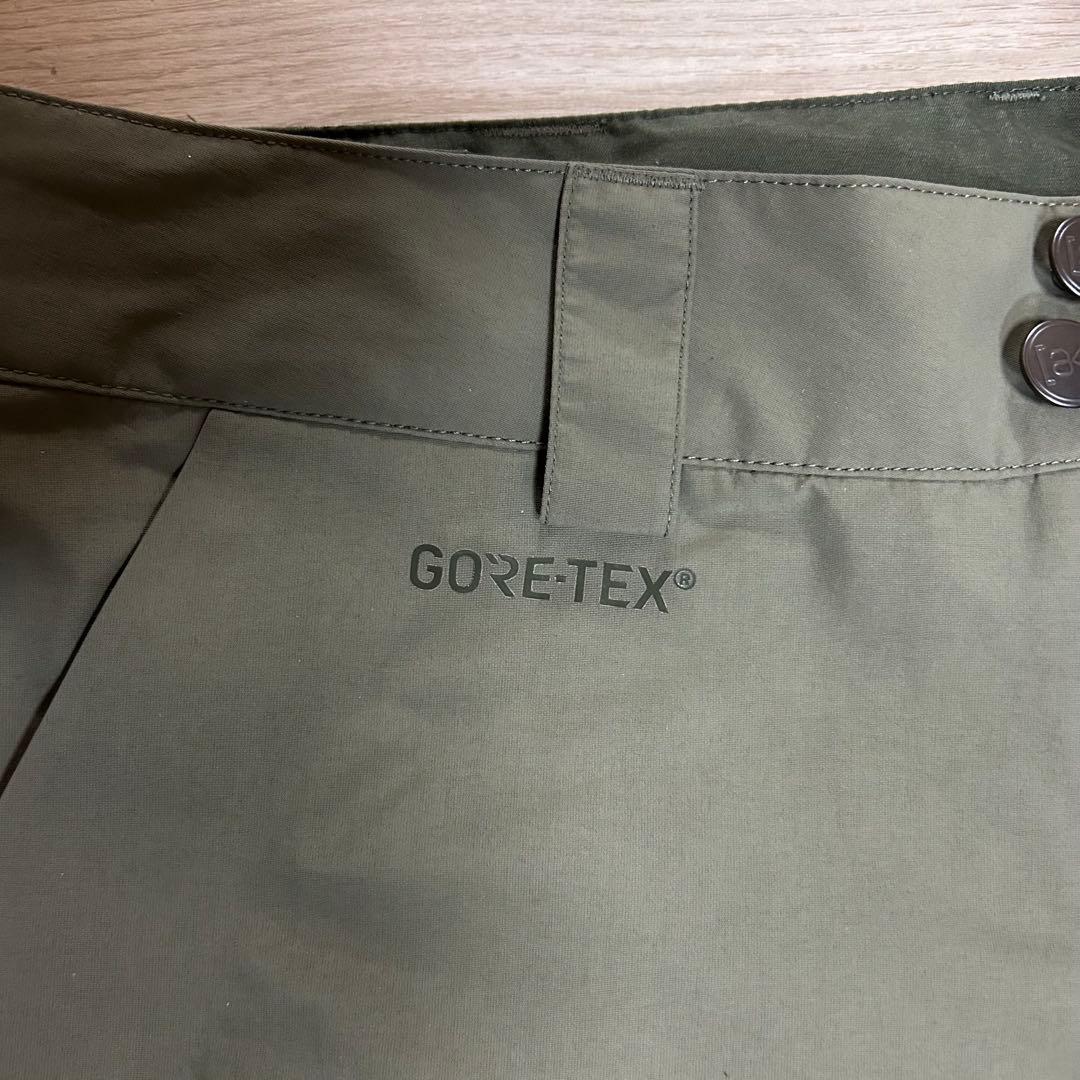 Burton [ak] スノーボードウェア パンツカーキ　Sサイズ