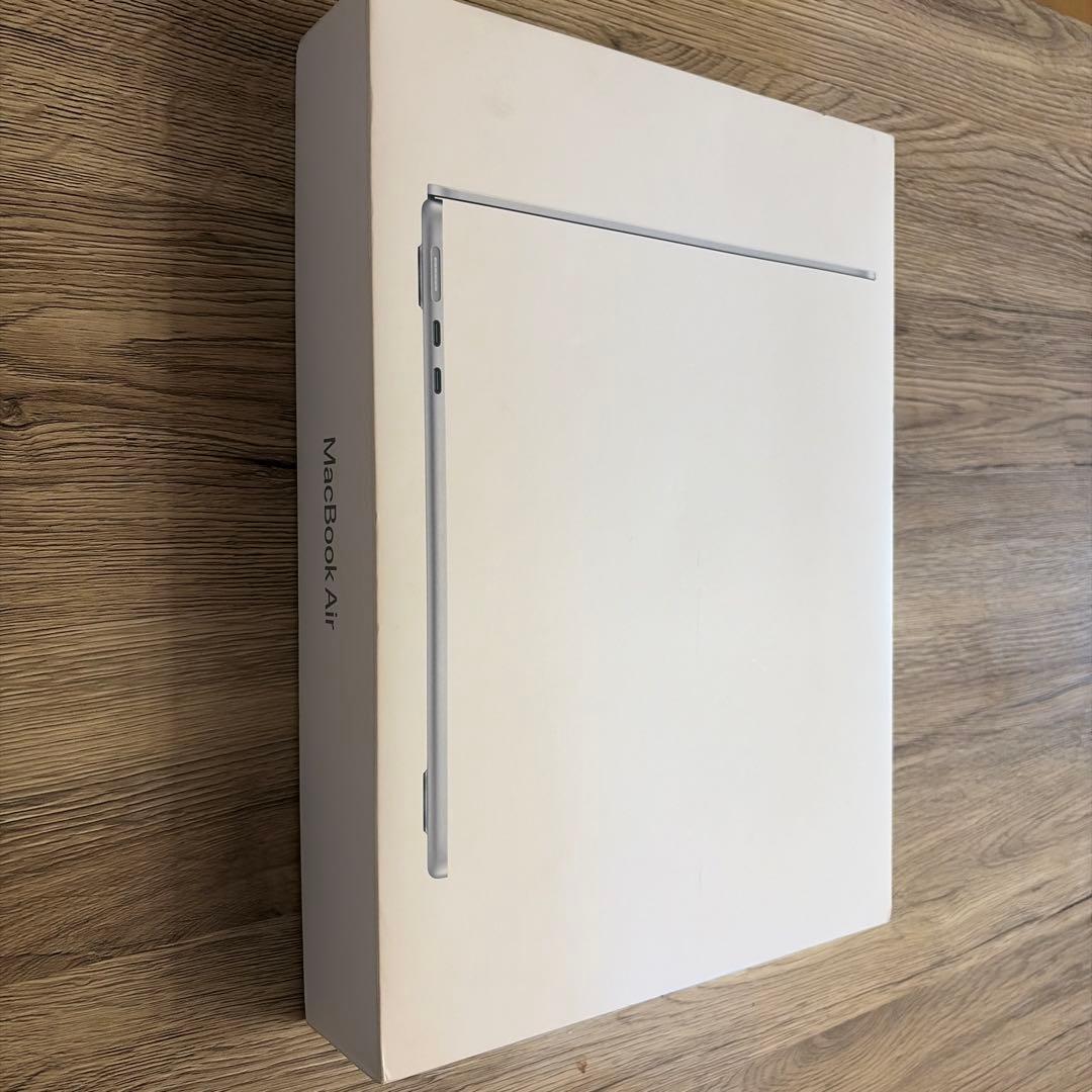 MacBook Air 2025モデル M4 13インチ スカイブルー
