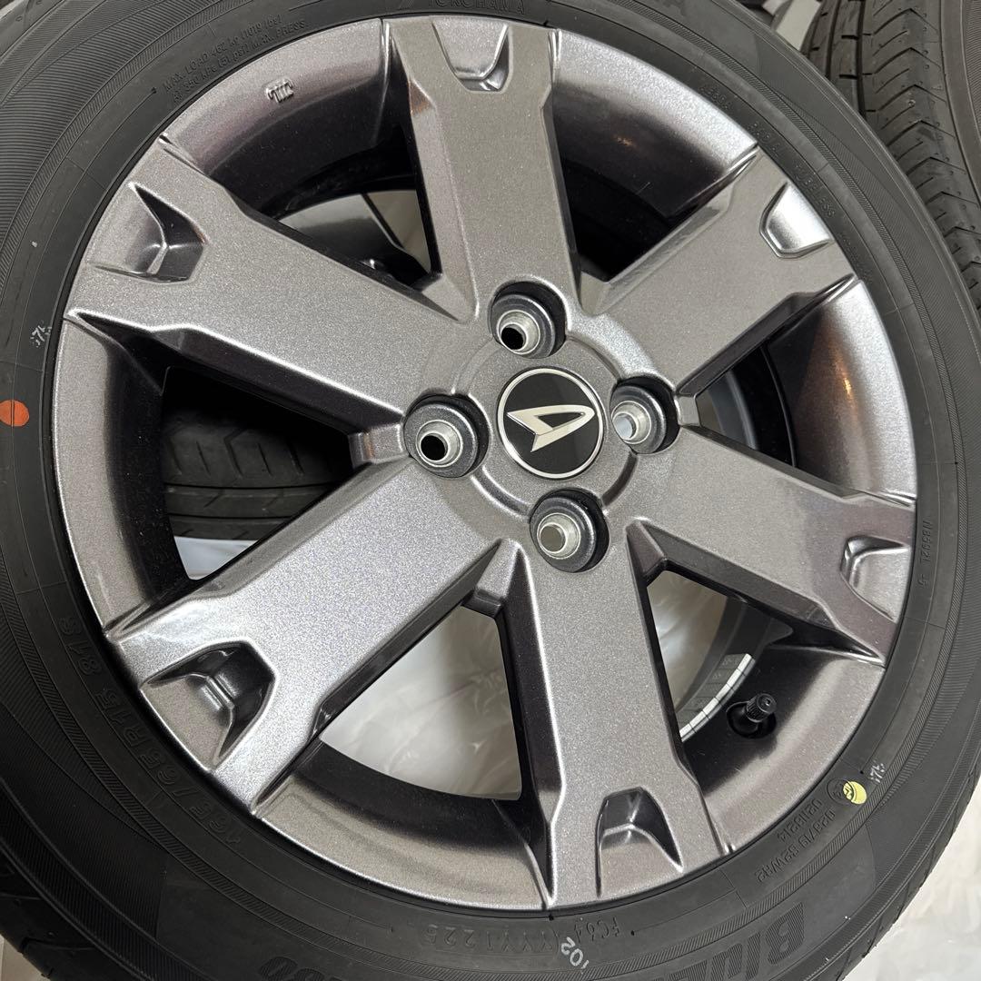 【送料込】ダイハツ タフト 純正ホイールタイヤ４本セット 15インチ