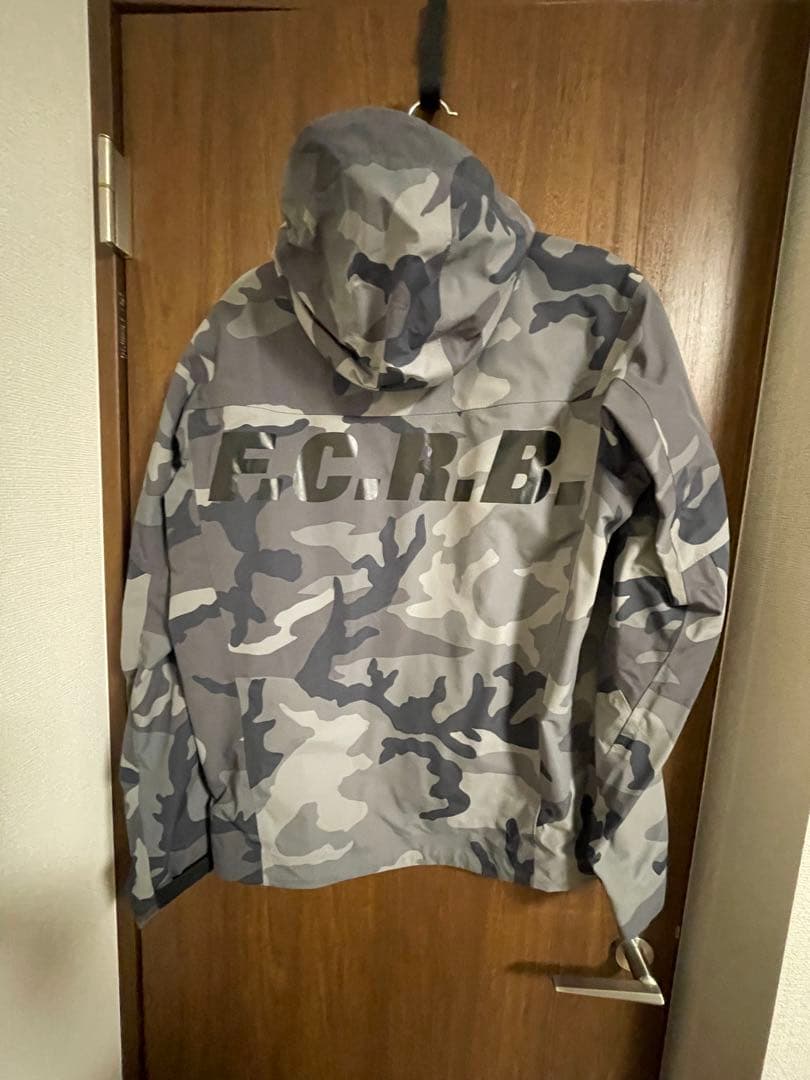 ジャケット・アウター F.C.Real Bristol TOUR JACKET Gray Camo M