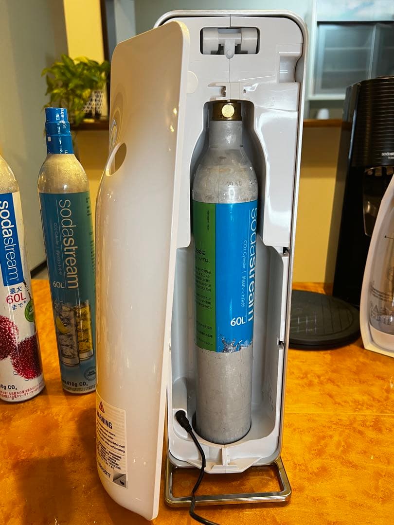 sodastream POWER パワー ガスシリンダー2本　未使用ボトル1本