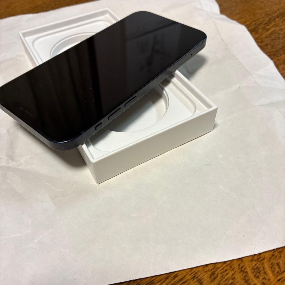 iPhone 12 64 GB黒色￼