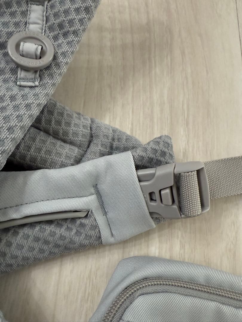 エルゴベビー OMNI Breeze抱っこ紐 メッシュ　パールグレー