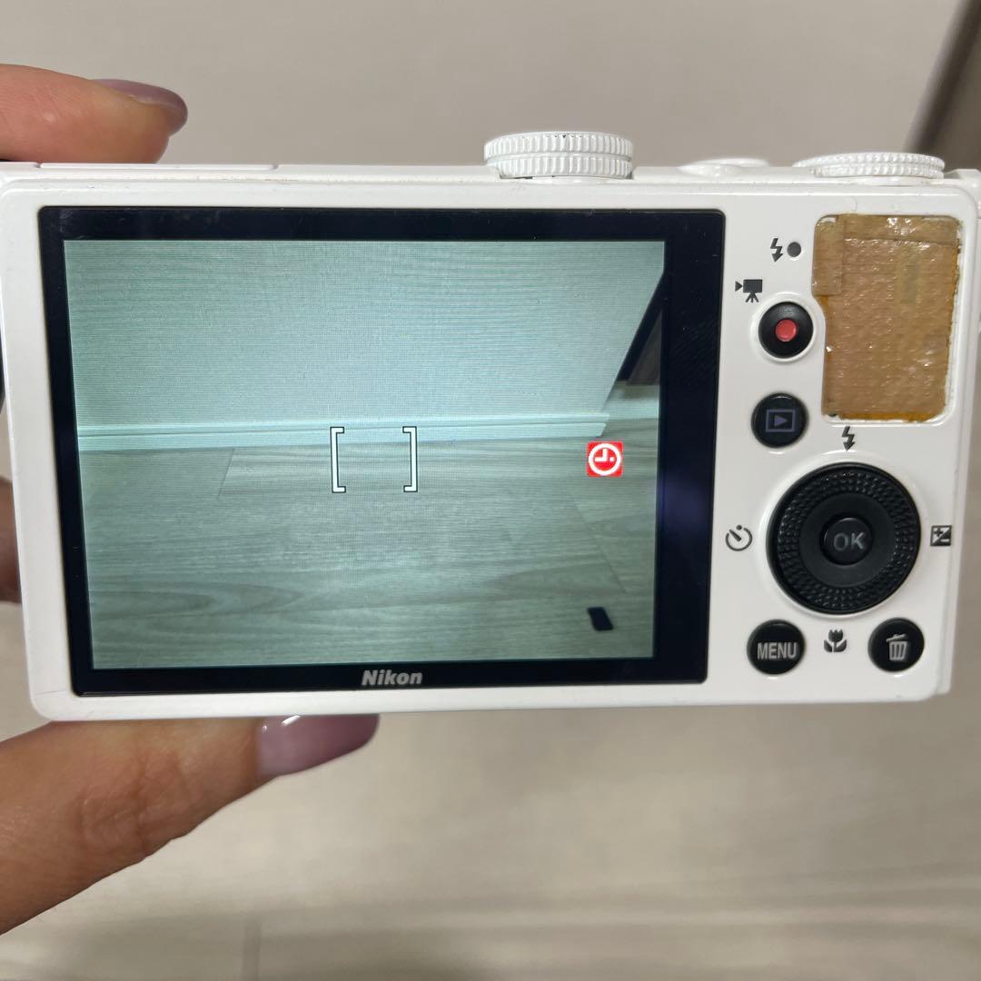 【Nikon】Coolpix P330 コンパクトデジタルカメラ　ジャンク品