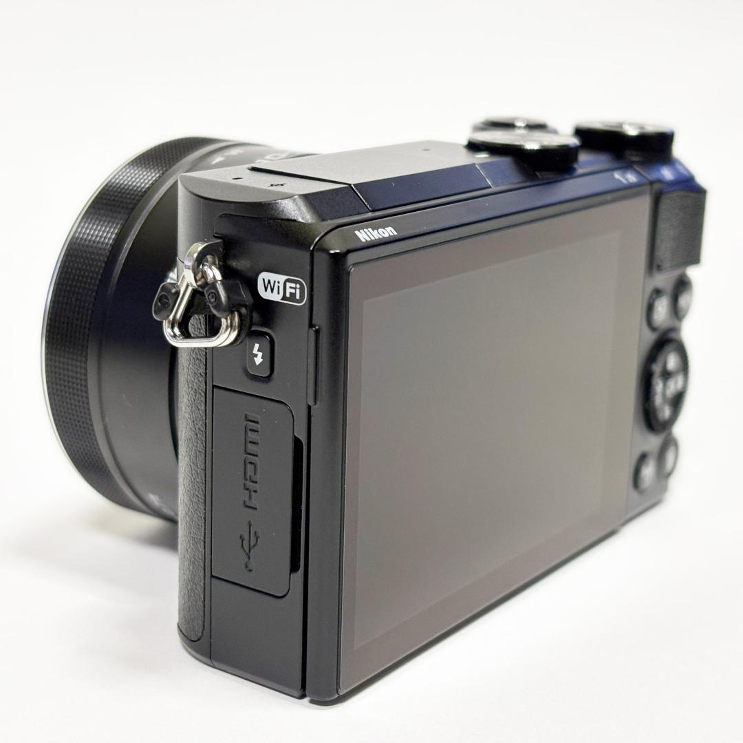 【美品】Nikon Nikon1 J5 ダブルレンズキット ブラック