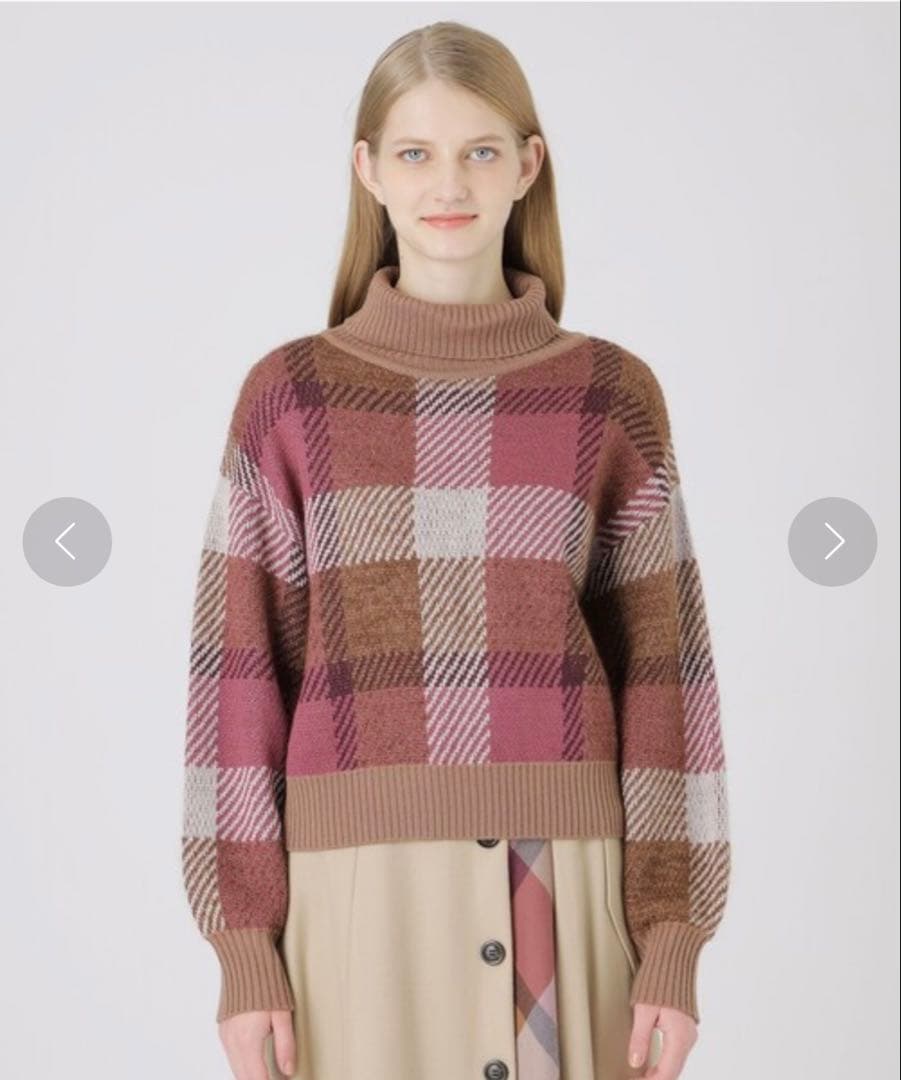 チェック柄タートルネックニット