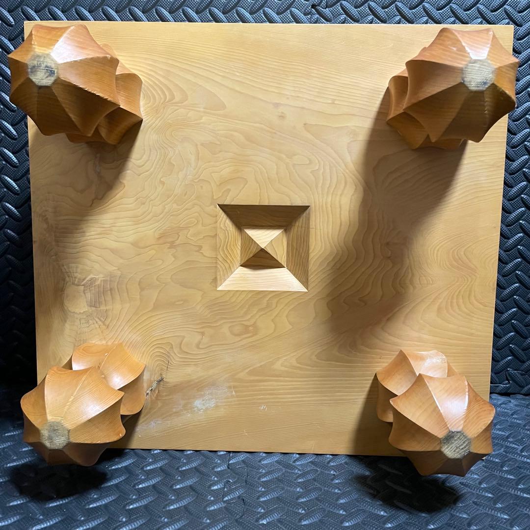 【良品】碁盤 本榧 天柾 ヘソ付き 脚付き 厚16cm