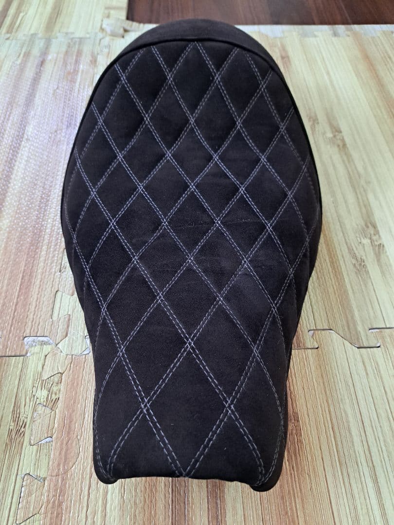 ハーレースポーツスター用 ダークブラウン ダイヤモンドキルティングシート