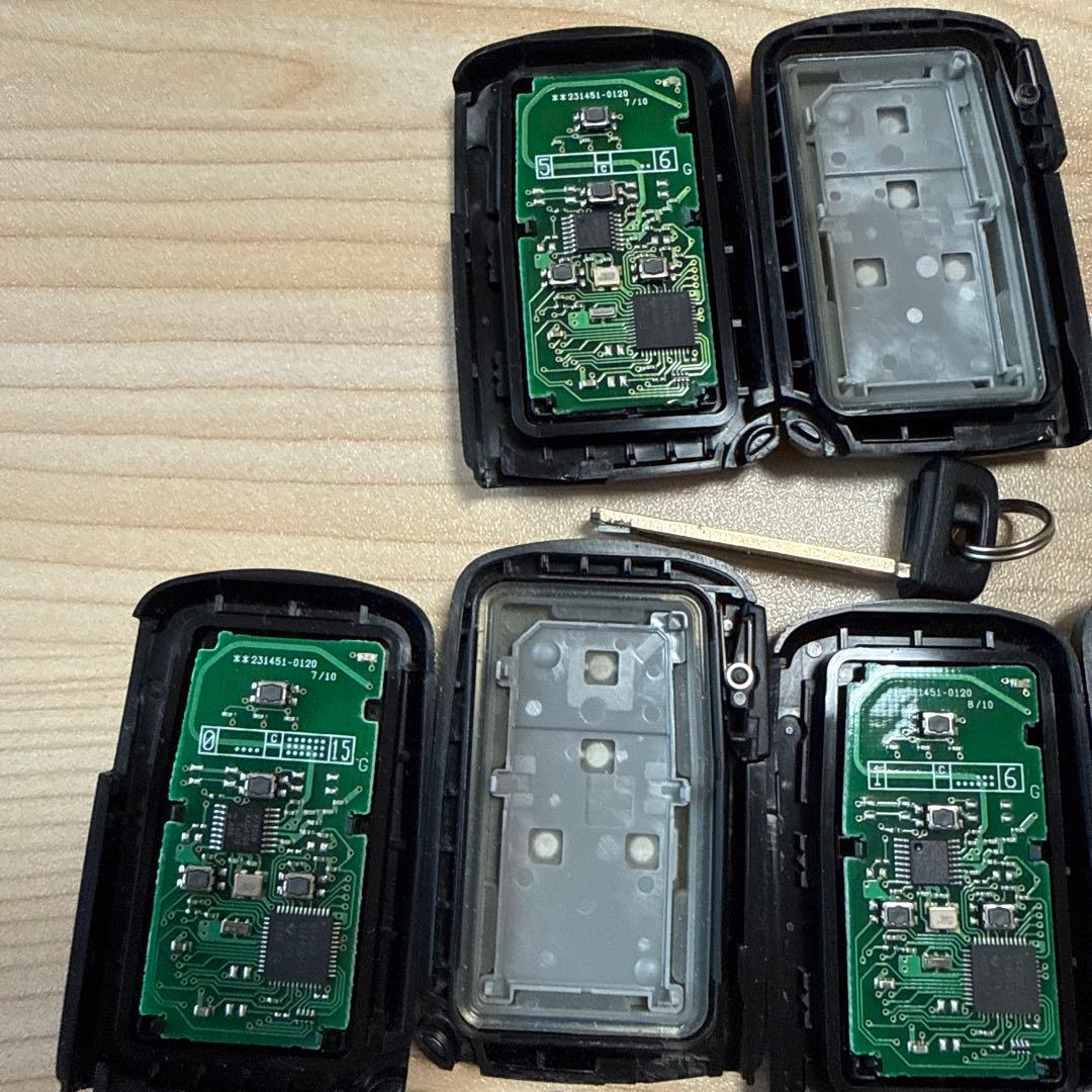 トヨタ純正 アルファード スマートキー (4つボタン) 3個 送料込み