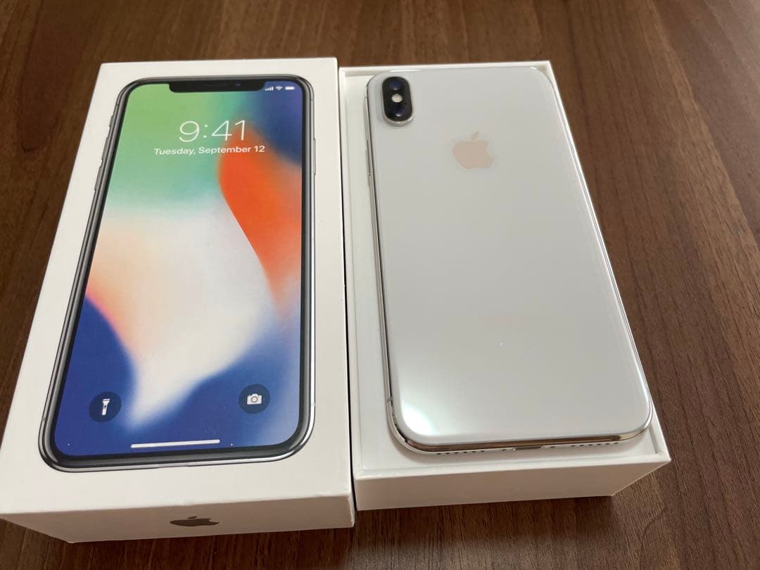 Apple iPhone X シルバー 64GB