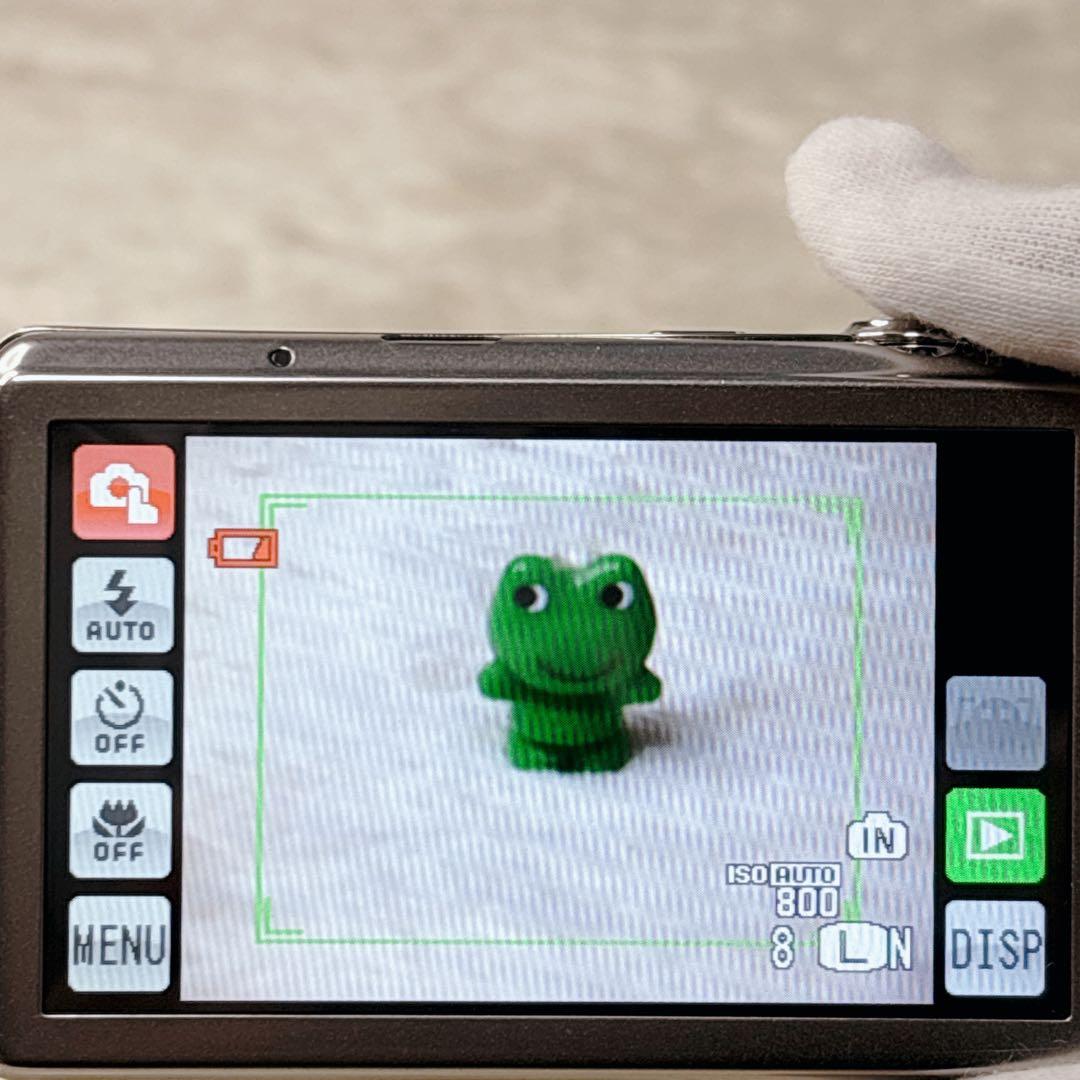 FUJIFILM FINEPIX Z700EXR コンパクトカメラ　コンデジ