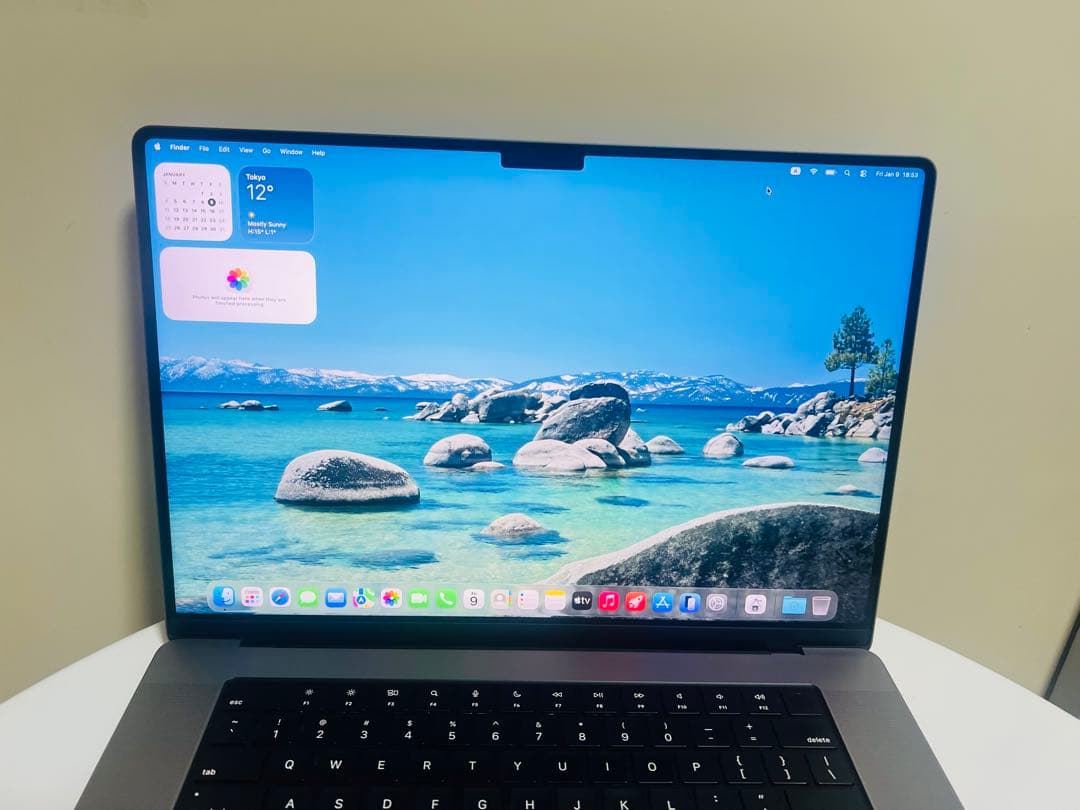 Macbook M1 Pro 16インチ 2021 16GB/ 512GB