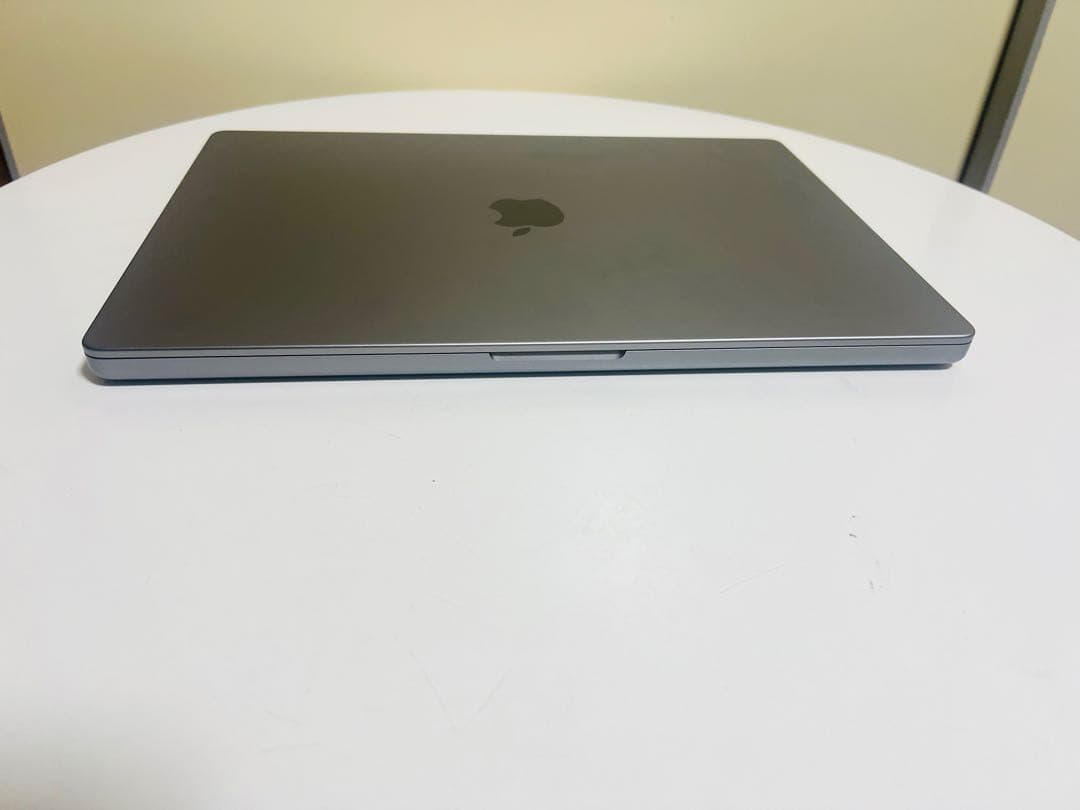 Macbook M1 Pro 16インチ 2021 16GB/ 512GB