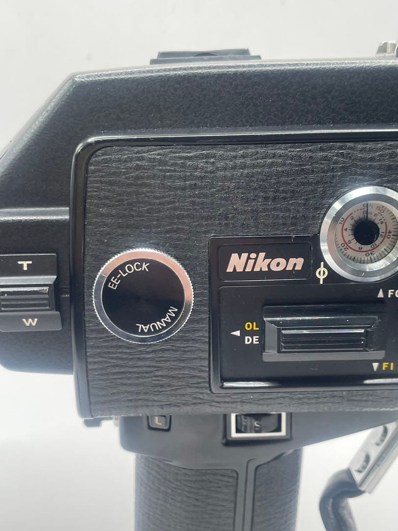 B　Nikon R10 Super ビデオカメラ本体 ケースとフィルム付