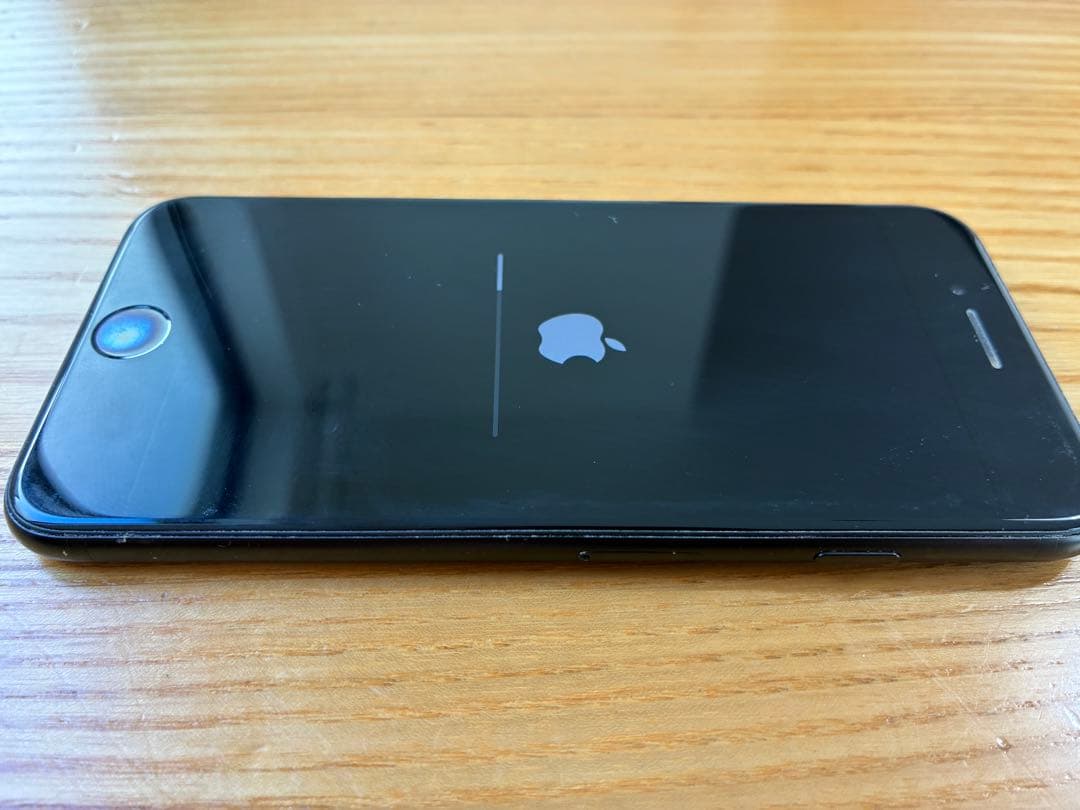 Apple iPhone SE 第二世代　ブラック　 本体　64GB 箱あり