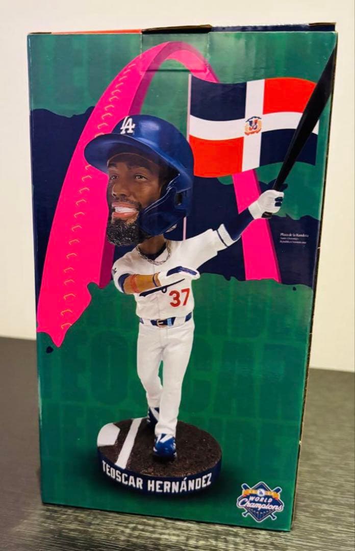 ドジャースのテオスカーヘルナンデス 人気ボブルヘッド【新品・未使用】