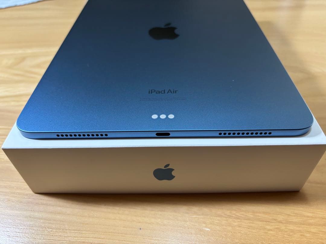 【美品】Apple iPad Air 第5世代 Wi-Fi 256GBブルー本体