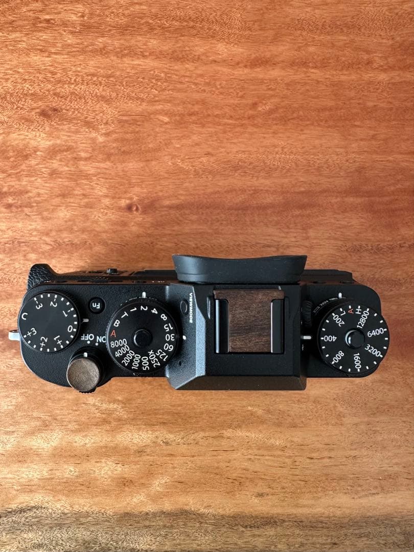 FUJIFILM X-T2 富士フィルム ミラーレス一眼カメラ　ボディ 箱付き