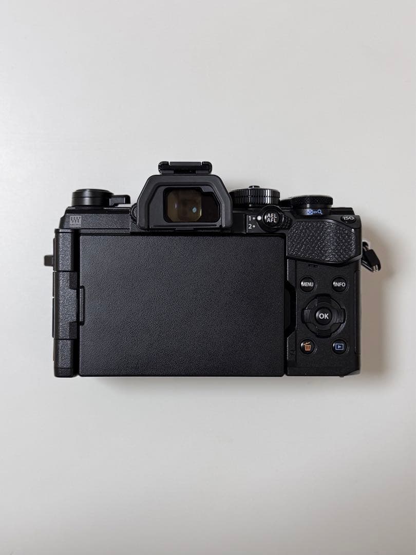 OM SYSTEM OM-5 ミラーレスカメラ