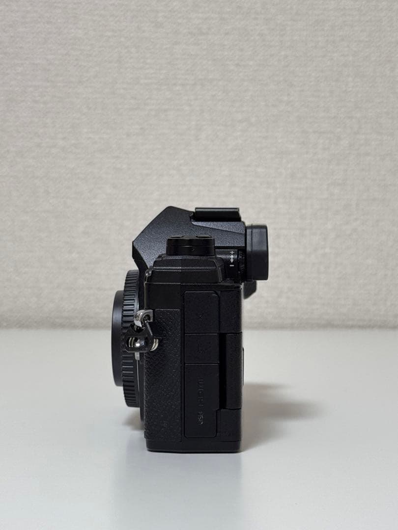 OM SYSTEM OM-5 ミラーレスカメラ