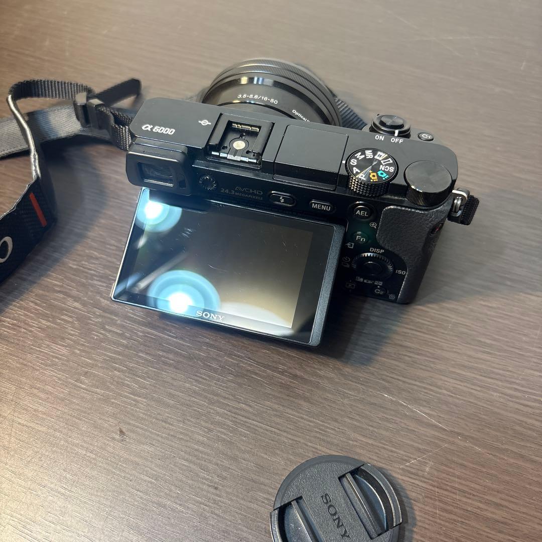 【SONY α6000+16-50mm｜高速AF搭載ミラーレス】