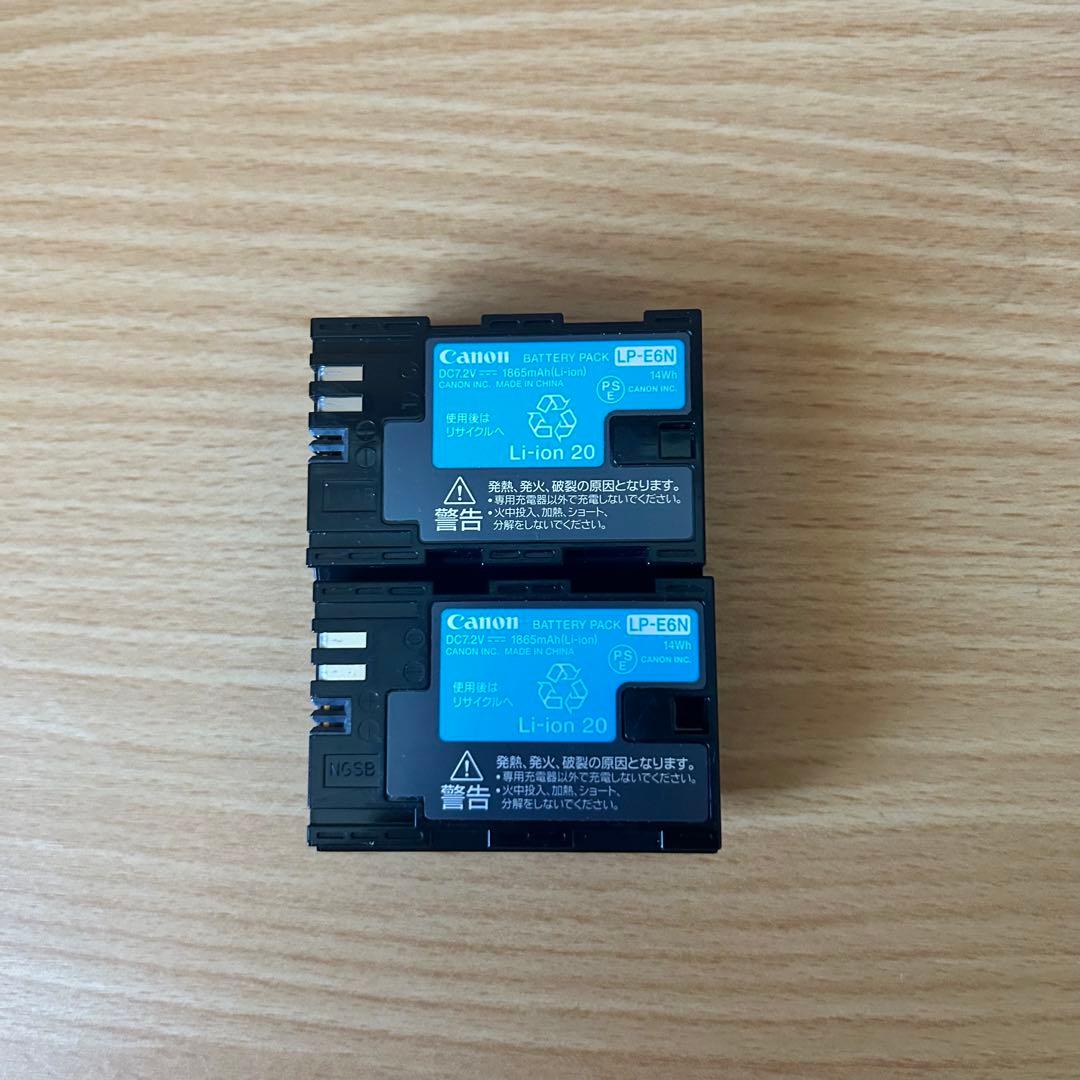 【良品】Canon EOS 6D Mark II ボディ・バッテリー2個つき‼️