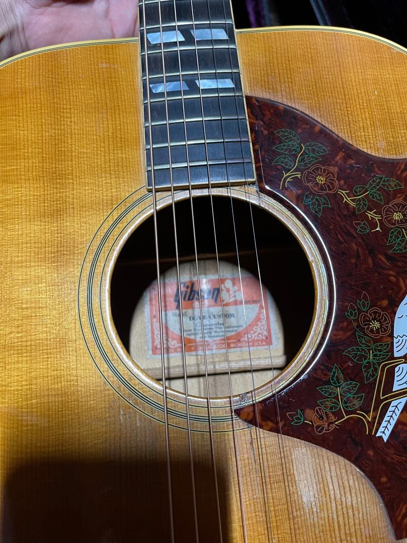 GIBSON DOVE 70年代初期製のヴィンテージ