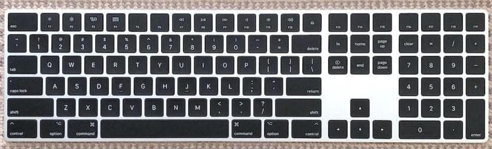 クール！アップルマジックキーボード Apple Magic Keyboard