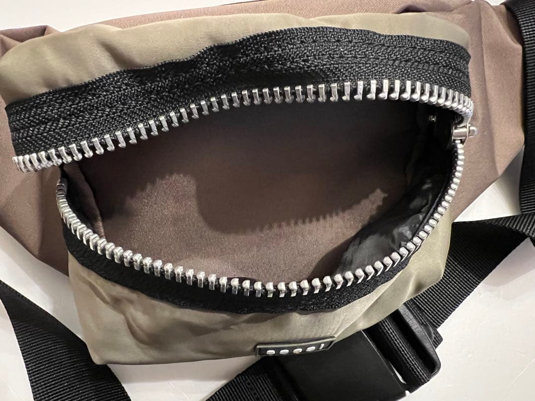 25ss Sacai Pocket Bum Bag ボディバッグ ウエストバッグ